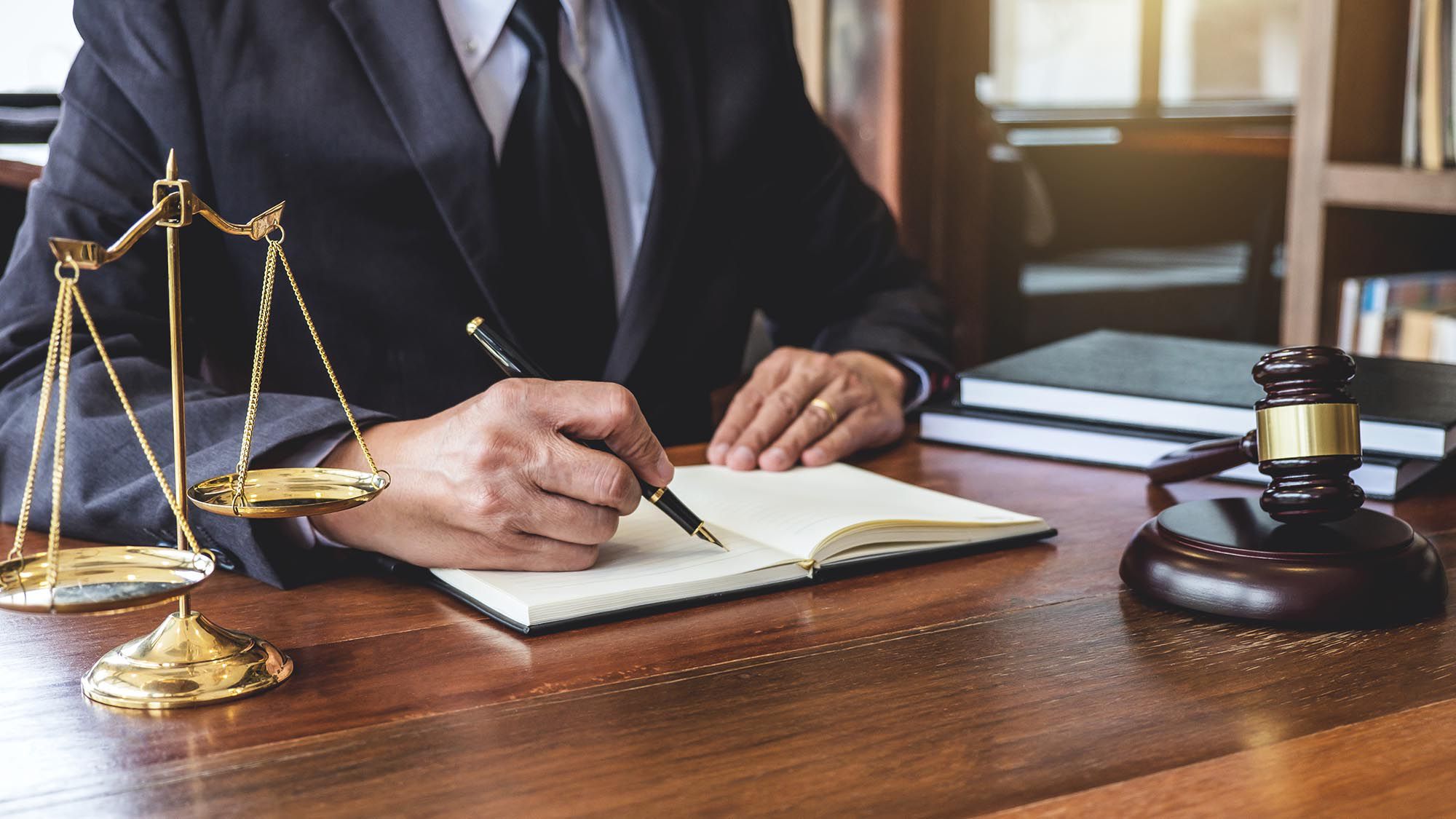 Adil ve
